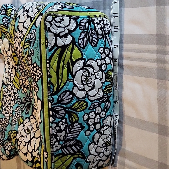 Vera Bradley Purse - good used condition - turquoise, black, white, green - Picture 8 of 10